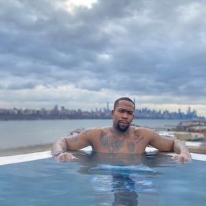 Meet your Posher, Carlton